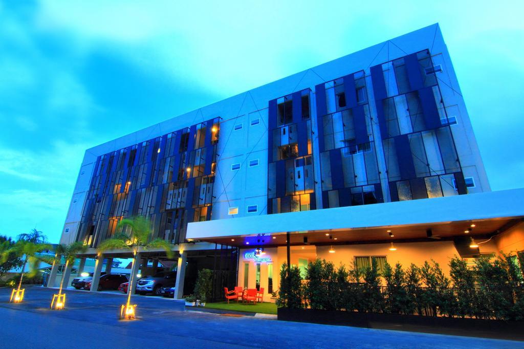 Cool Residence Hotel Phuket Exterior photo